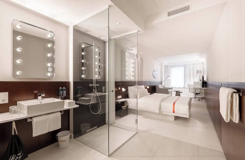Rathaus Hotel | Ruby Hanna Hotel Stuttgart by IHG