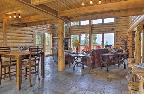 Quandary Village Cabin | Rustic Breckenridge Escape w/ Hot Tub & MTN Views!