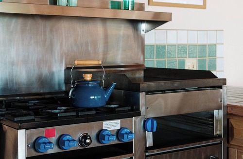 Arroyo Seco Cabin | Salto Retreat, Valley Views, HotTub, Patio, Hiking