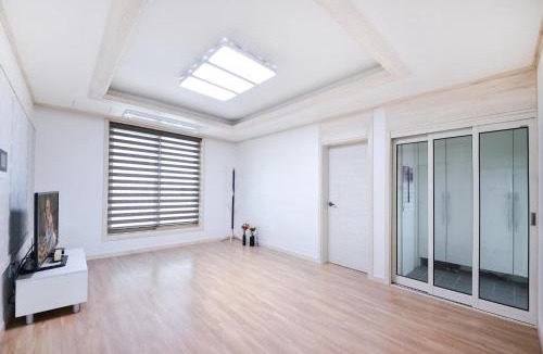Samcheok House | Samcheok Jisu Pension