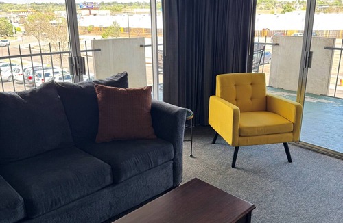 Southeast Colorado Springs Hotel | Satellite Hotel