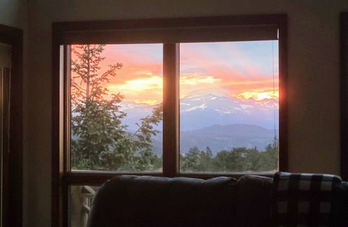 Coal Creek Canyon House | Scar Top Mountain Escape, Fiber Internet, Mountain Top Views!