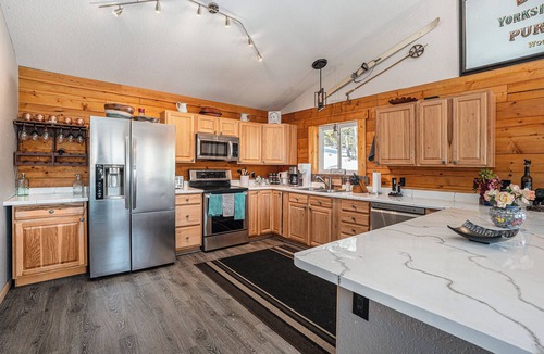 Saint Mary's Cabin | Scenic Mountain Cabin in Idaho Springs