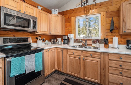 Saint Mary's Cabin | Scenic Mountain Cabin in Idaho Springs