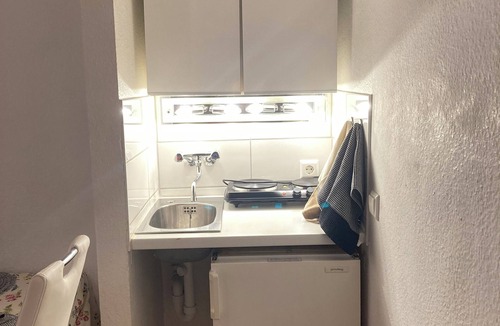 Rosenberg Apartment | Schöne 1 Zimmer Wohnung am Feuersee mit Balkon und Aufzug