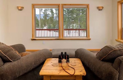 Grand Lake House | Secluded 3-bedroom home in Grand Lake, just minutes from RMNP