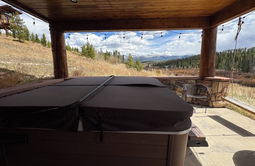 Granby Cabin | Secluded cabin in Fraser w/hot tub, views, 15 mins from Winter Park, sleeps 16.