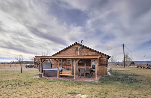 Durango Cottage | Secluded Cabin w/Hot Tub, Game Room & Views!