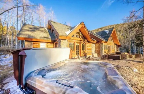 Granby Cabin | Secluded log cabin on Hurd Creek + Weddings/Events ♥