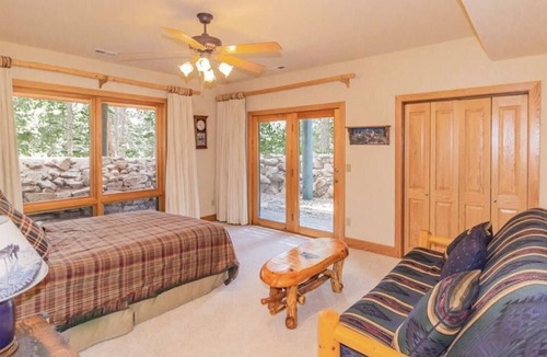 Lake George House | Secluded Mountain estate with steam room, plenty of hiking and exploring trails