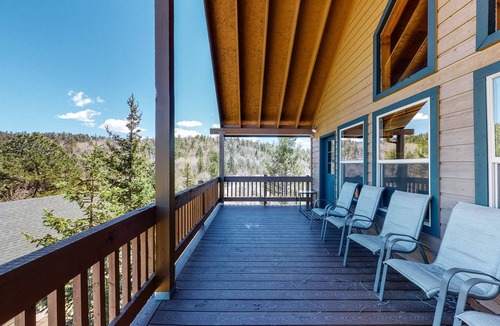 Cripple Creek House | Secluded Mountain Escape W/Full Kitchen, free WiFi, & More