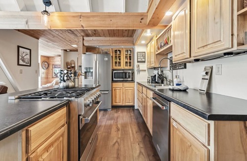 Alma Cabin | Secluded Spacious Sunny Home 12 Miles To Breckenridge 303-475-9400