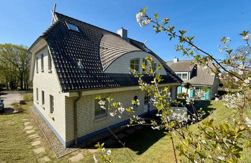 Seedorf Apartment | Sellin Ferienwohnung Maritim
