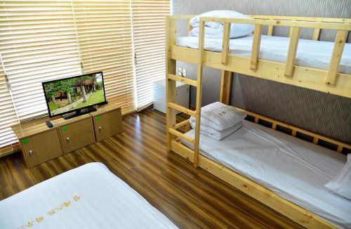 Songsan-dong Hostel | Seom Guesthouse