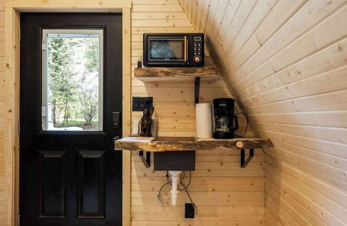 Grant Cabin | Serene Creekside A-Frame - LostFork Basecamp