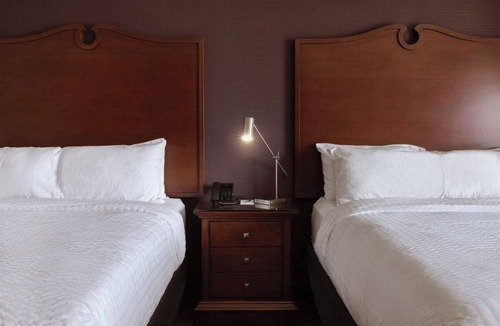 Parker Hotel | Serene Escape with Yoga, Art, Parks & Local Flavor Nearby - 2 Rooms
