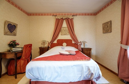 Boersch Bed & Breakfast | Sévilla Guest Room in Boersch with Garden View