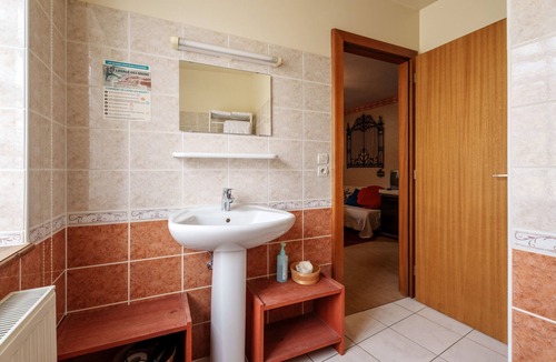 Boersch Bed & Breakfast | Sévilla Guest Room in Boersch with Garden View
