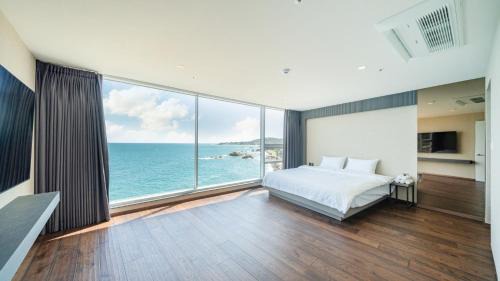 Gyeongju Hotel | Sharp & Flat Hotel