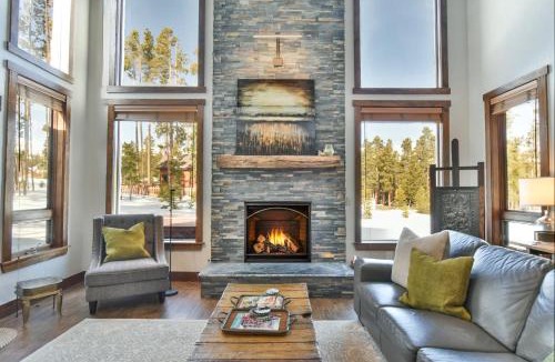 Breckenridge House | Shekel Haus – Luxury Mountain Retreat w/Views Hot Tub