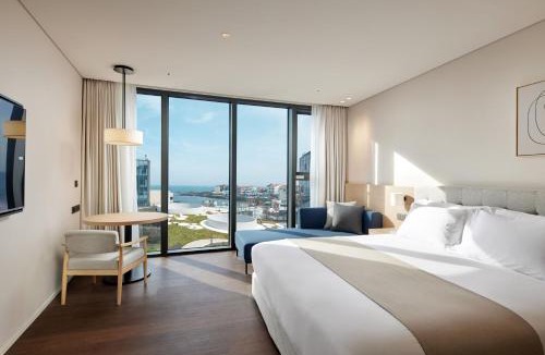 Downtown Hotel | Shilla Stay Plus Iho Tewoo Ocean Front