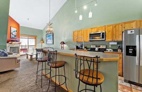 Mountain House Condo | Short Walk to Lifts/Base Area from this Condo, Mountain Views from Balcony