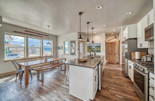 Leadville House | Silver Rush- Brand New Railyard home minutes to Copper & Ski Cooper!