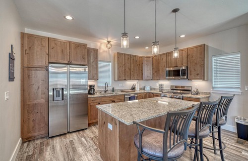 Leadville House | Silver Vault- PET FRIENDLY-Brand New Railyard home W/HOT TUB- minutes to Copper & Ski Cooper!