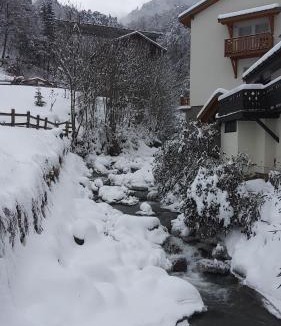 Brides-les-Bains Apartment | Ski 3 Vallées à 80m télécabine de l'Olympe - appt 50m2, 3étoiles