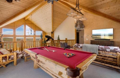 Mesa House | Ski and Ride Mountain Haus - Hot Tub, Fire Pit, Game Room & Deck