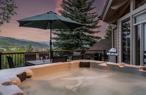Steamboat Springs House | Ski Area Views + Hot Tub + Close to Skiing - Glacier Lodge East