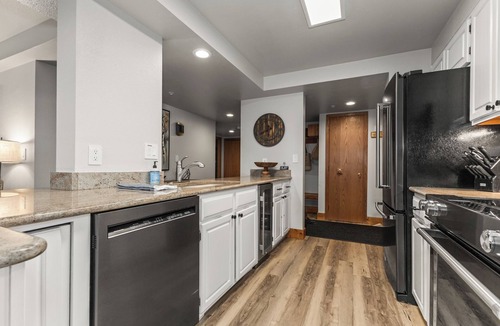 Steamboat Springs Condo | Ski-In Ski-Out Luxe Mountain Retreat 2 Bed 2 Bath Condo at Torian Plum