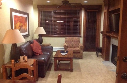 Breckenridge Resort | Ski in/Ski out 2BR Condo at Grand Lodge on Peak 7 in Breckinridge, CO. 10-17 Jan