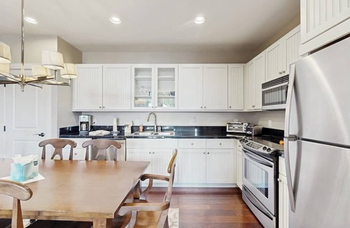 Silvercreek Condo | Ski-in/ski-out condo w/gas fireplace, shared hot tub/pool, & mountain views