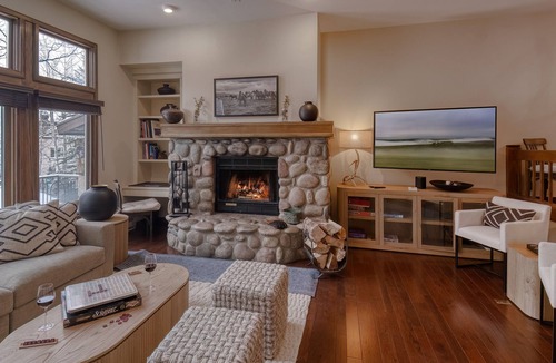 Highlands Townhomes House | Ski-in/Ski-out From Your Doorstep| Chalet Fortessa