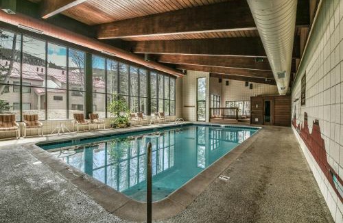 Mountain House House | Ski Run 202 by SummitCove Lodging in Colorado
