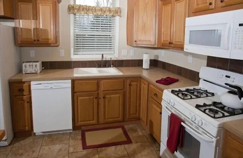 Gypsum House | Ski Vail 30 minutes from Eagle, Colorado