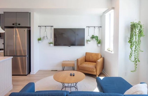 Berkeley House | Skyline Retreat | Sunnyside Views | Berkeley