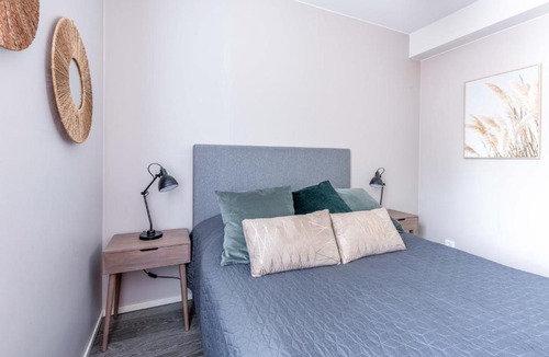 Kalajoki Apartment | SkyVillas B29 Central location Incl WiFi, AC, Sauna, Balcony