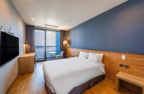 Jumunjin-eup Hotel | SL Hotel Gangneung