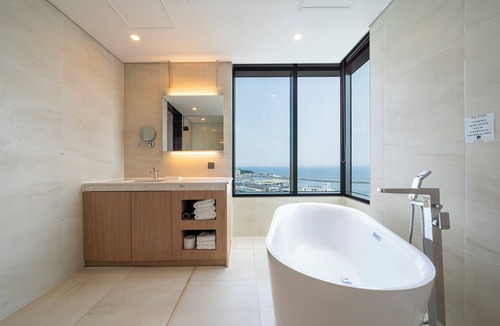 Jumunjin-eup Hotel | SL Hotel Gangneung