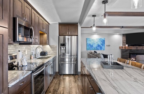 Dillon Condo | Sleek Retreat over Lake Dillon and Ten Mile Range-4 Minutes to Keystone