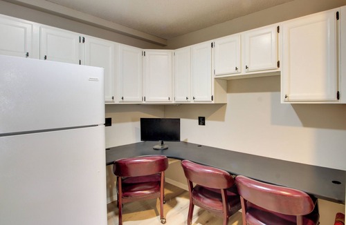Louisburg House | Sleeps 40! Entire Condotel Outside Overland Park