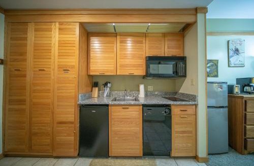 Mountain House House | Slopeside 2733A by SummitCove Lodging in Colorado