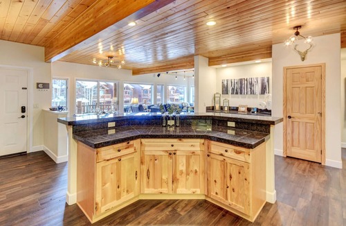 Old Town House | Slopeside Chalet 97A I Hot Tub I Great Views I Bunk Room I Work Space I Discounted Attractions