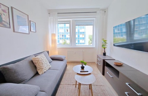 Prague 5 Apartment | Smíchov Modern Comfort Stay, Parking, Gym