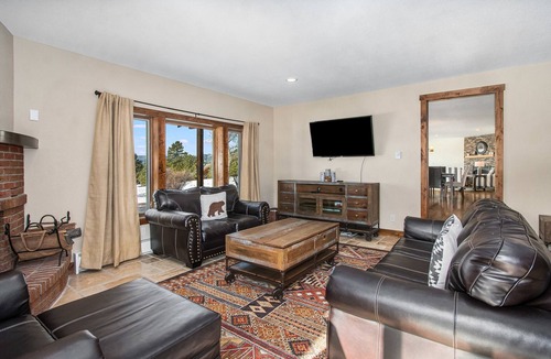 Estes Park House | Snowline Vista Lodge - Pet Friendly - Panoramic Mountain Views -- 20-NCD0228