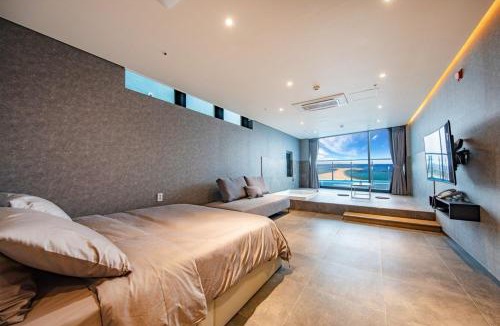 Sokcho Villa | Soakcho Pool View Spa Pool Villa