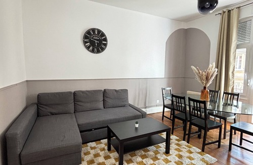 Strasbourg Apartment | Soh Rent Appartement 3 proche gare et Centre de Strasbourg TV Wifi - Balcon