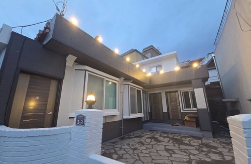 Sokcho House | Sokcho Family House Near Seorak Port, Seafood Market & Beach (Walkable)